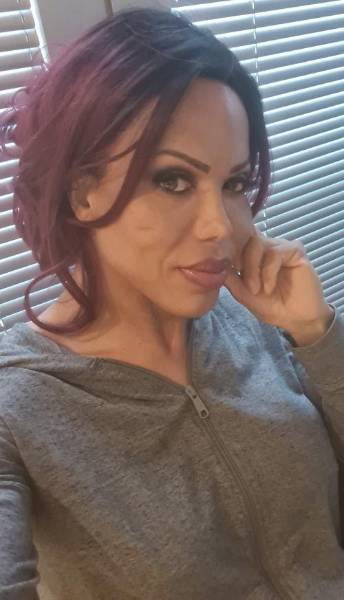 KAREN HOT 07 83 97 10 64