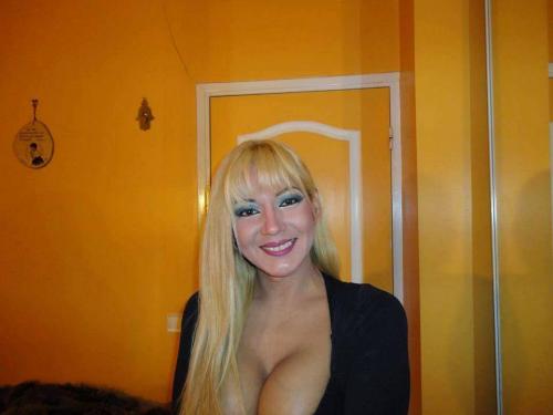 Rebecca  0749047789