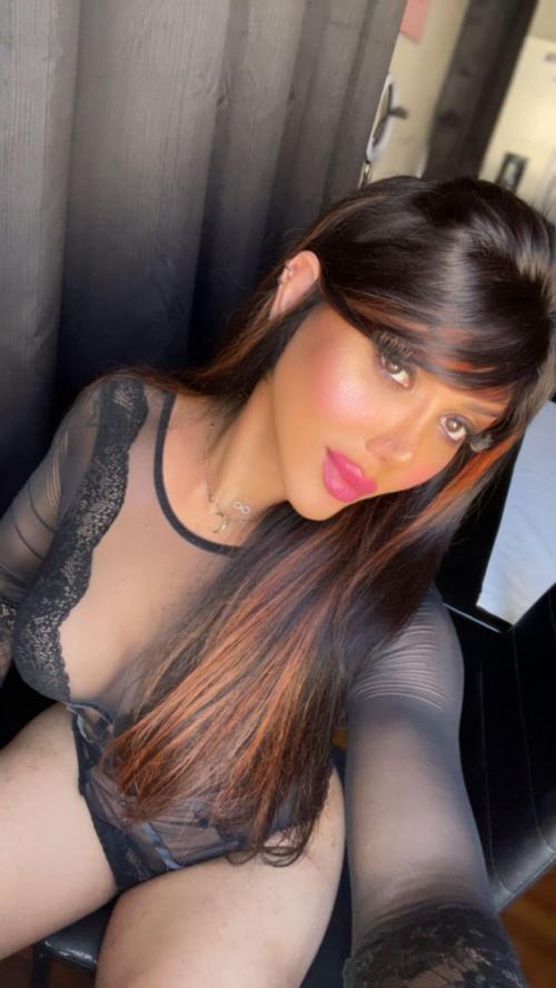 ✅ Je suis à Nîmes - centre ville Et Discret / Parking Devant ⭐ Poupée de Luxe ☎️ 07 72 04 72 70 ⭐