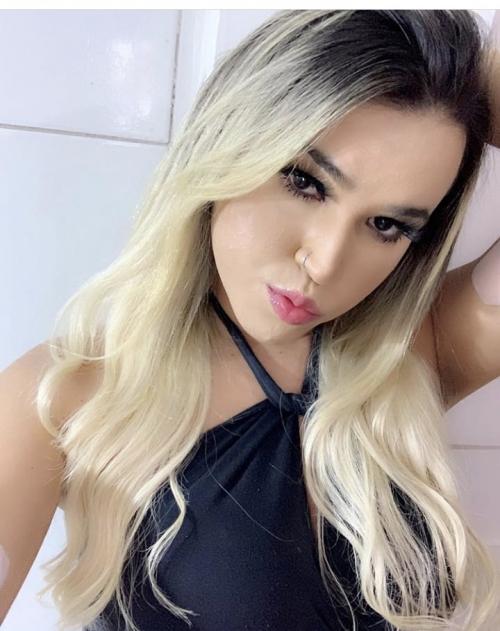 Trans XL DISPONIBLE  APPellez moi ici : 0786060965
