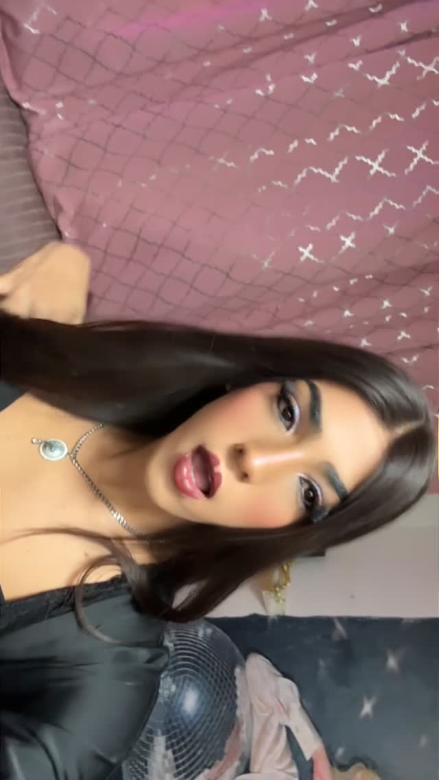 SOPHIA SHARLOTT